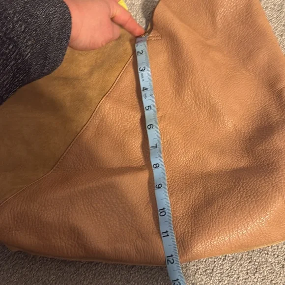 Leather and suede shoulder bag - Picture 6 of 7